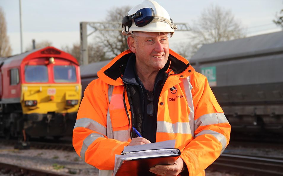 DB Cargo employee