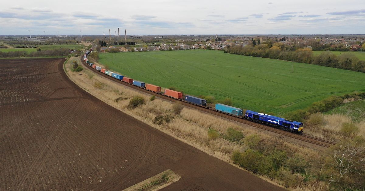 uk.dbcargo.com