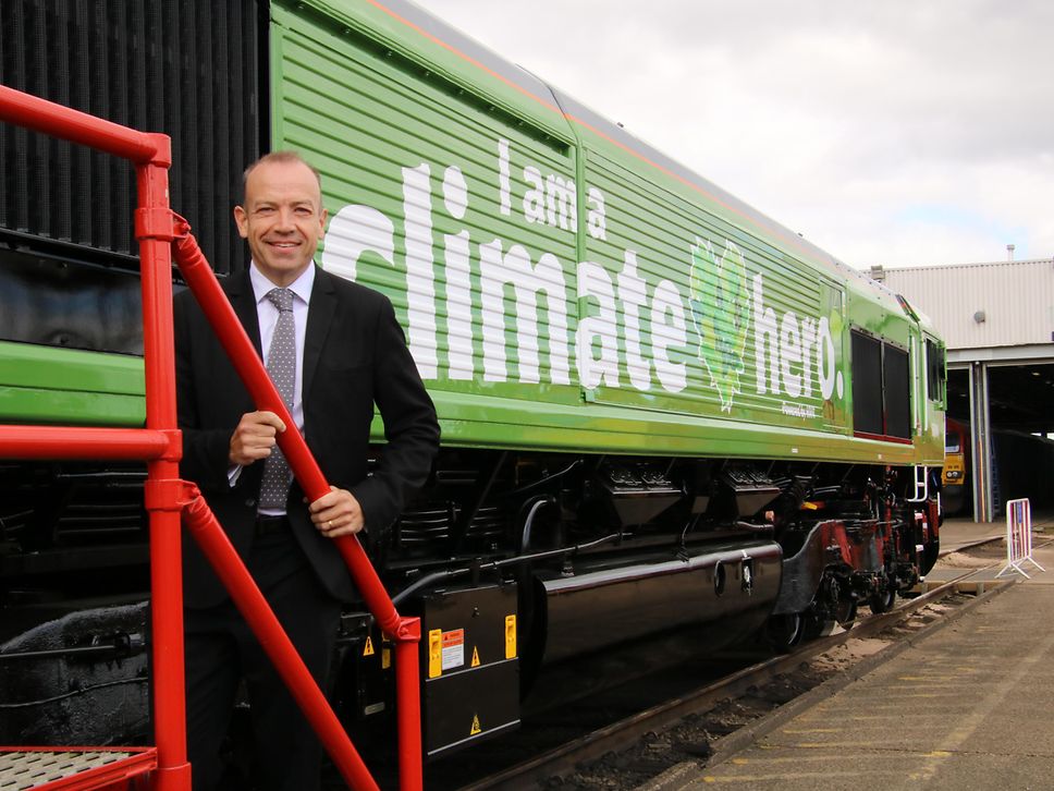 Rail Minister Reveals 66004